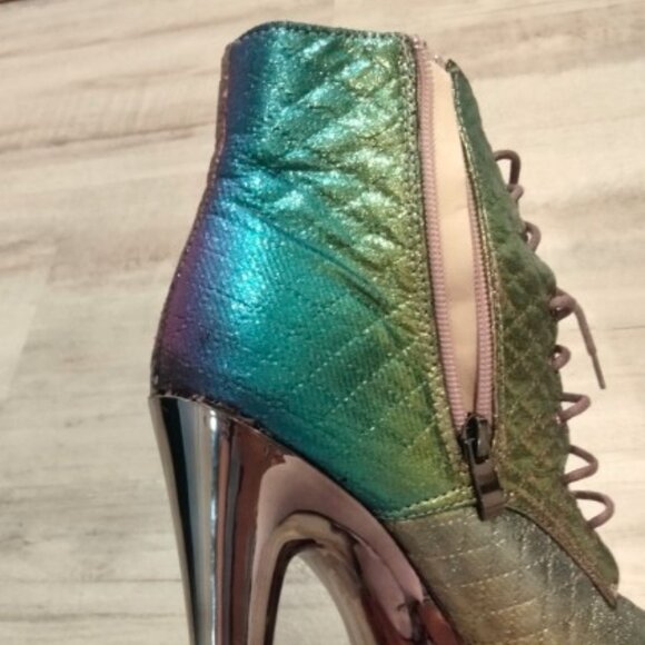 Iridescent Silver Mermaid 8" Platform Stilettos - Picture 5 of 10